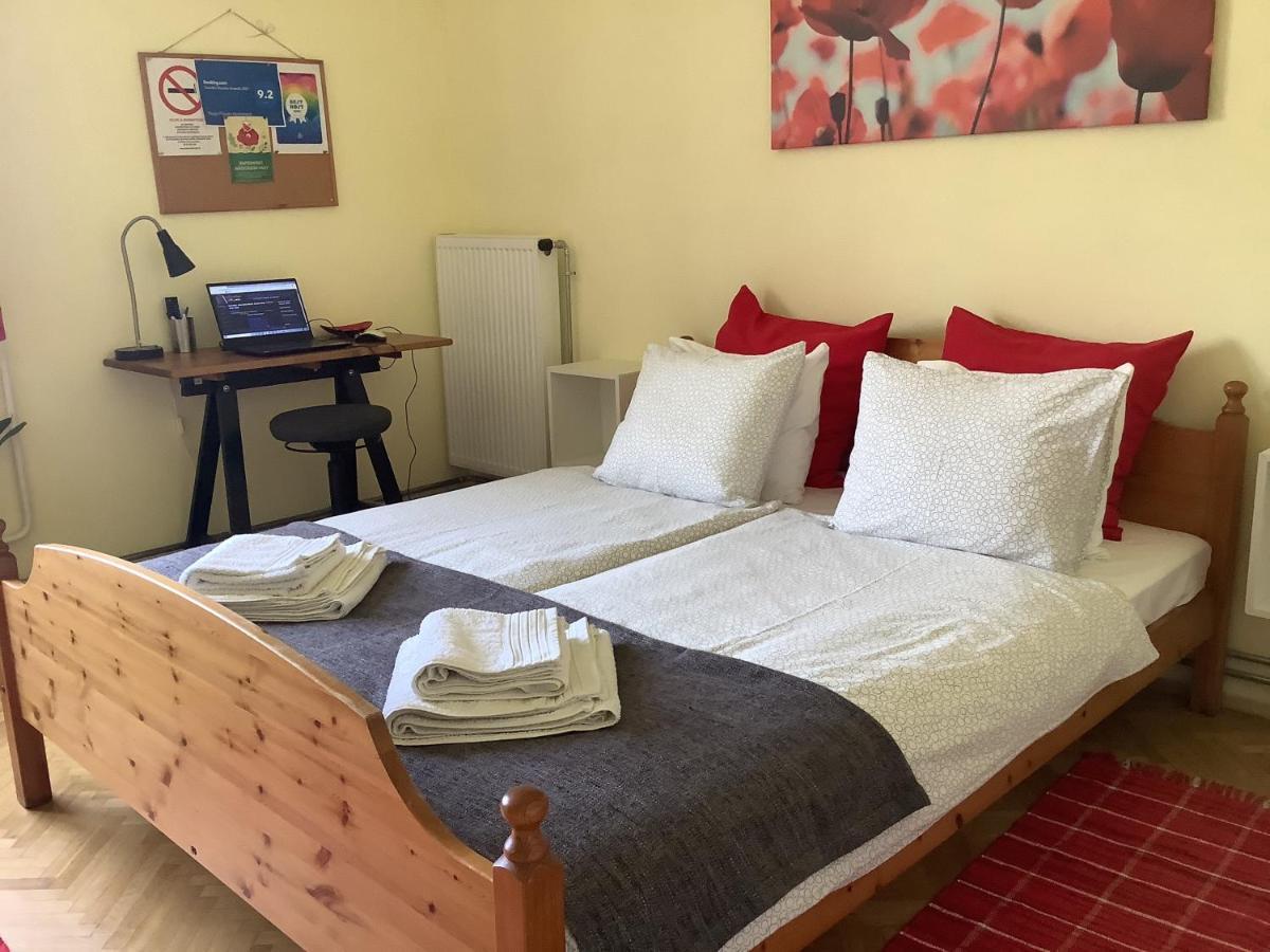 Poppy Flower Apartment บูดาเปสต์ ภายนอก รูปภาพ